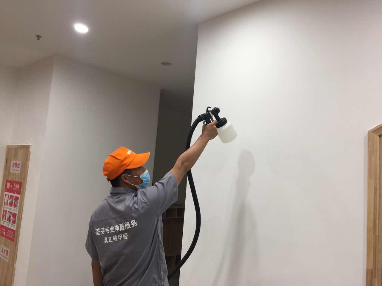 幼兒園過道墻面噴涂施工 幼兒園過道墻面噴涂施工