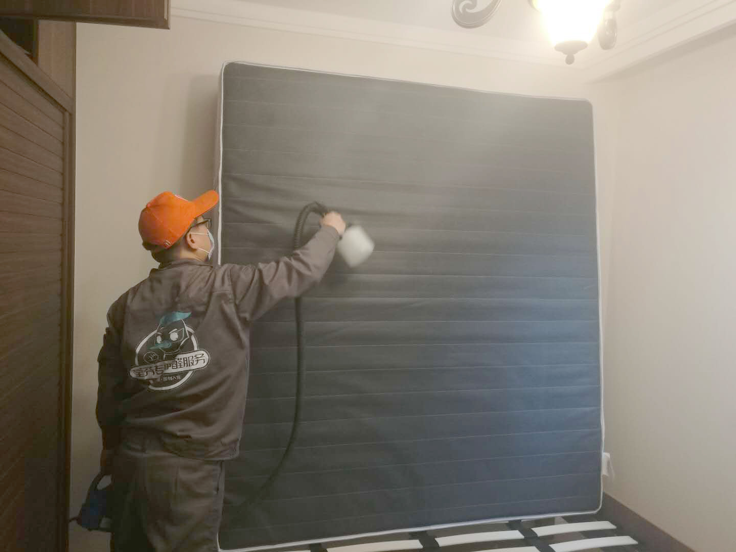 臥室床墊重點噴涂 臥室床墊重點噴涂