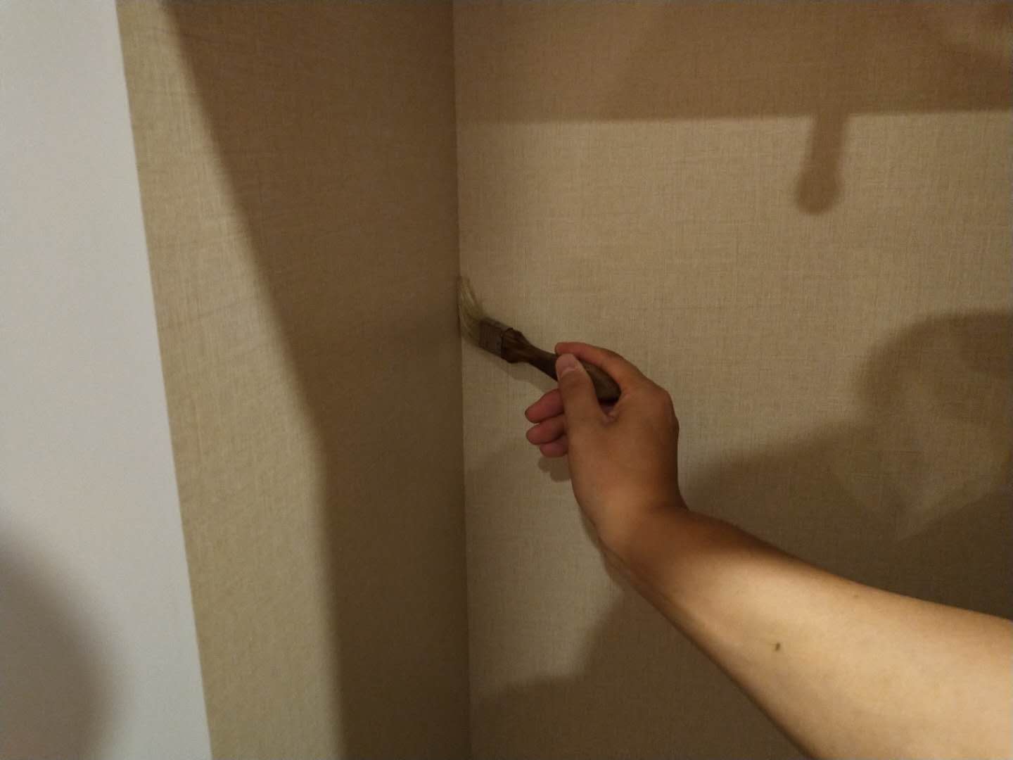 柜子縫隙處刷子精細化處理 柜子縫隙處刷子精細化處理