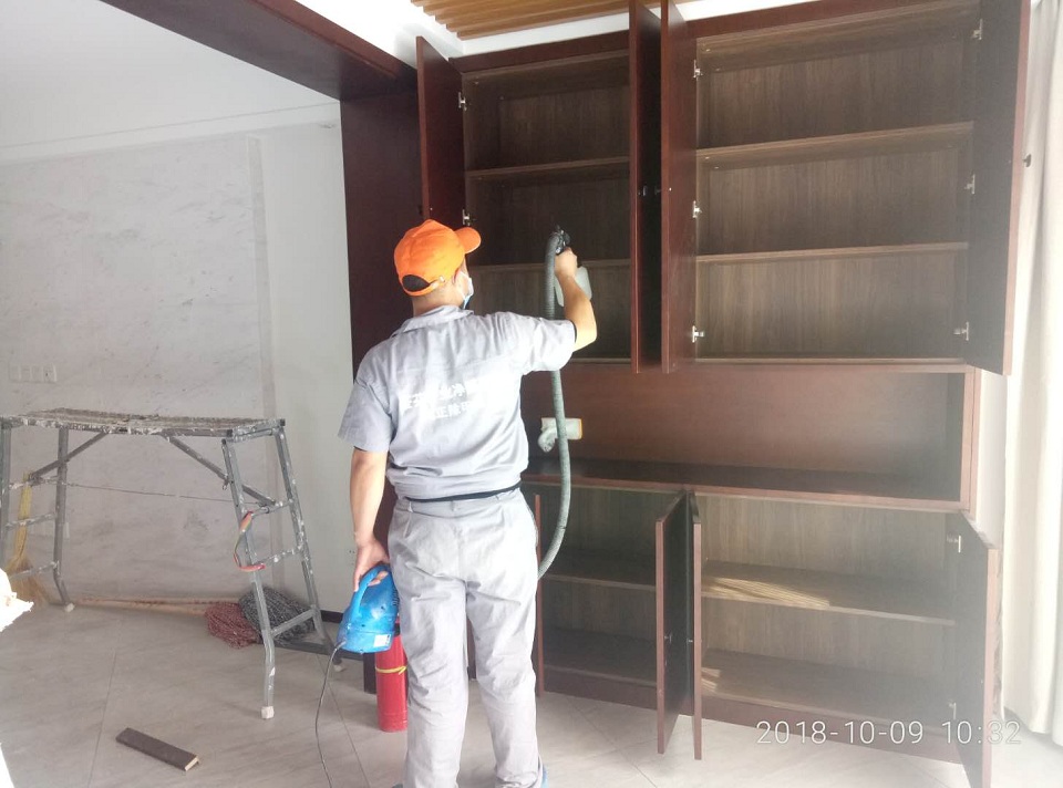 客餐廳柜子隔檔噴涂精細化治理 客餐廳柜子隔檔噴涂精細化治理