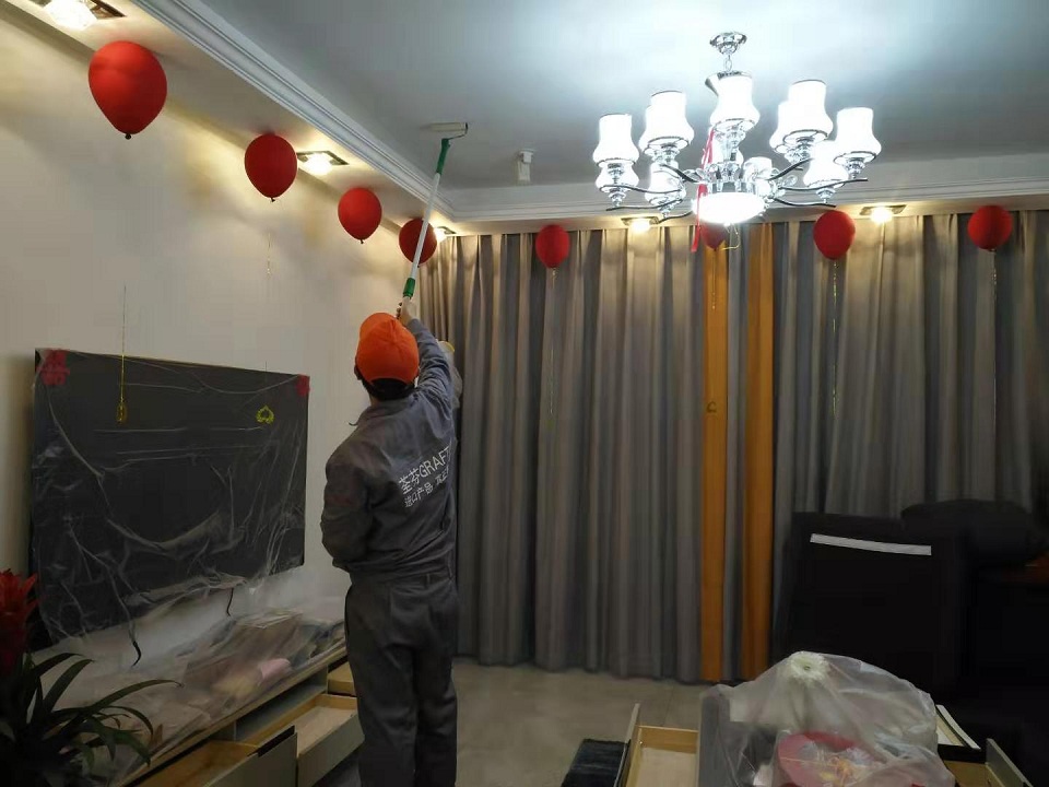 室內客餐廳頂面滾筒全方位施工 室內客餐廳頂面滾筒全方位施工