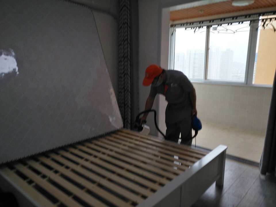 臥室床墊床架全方位噴涂施工 臥室床墊床架全方位噴涂施工