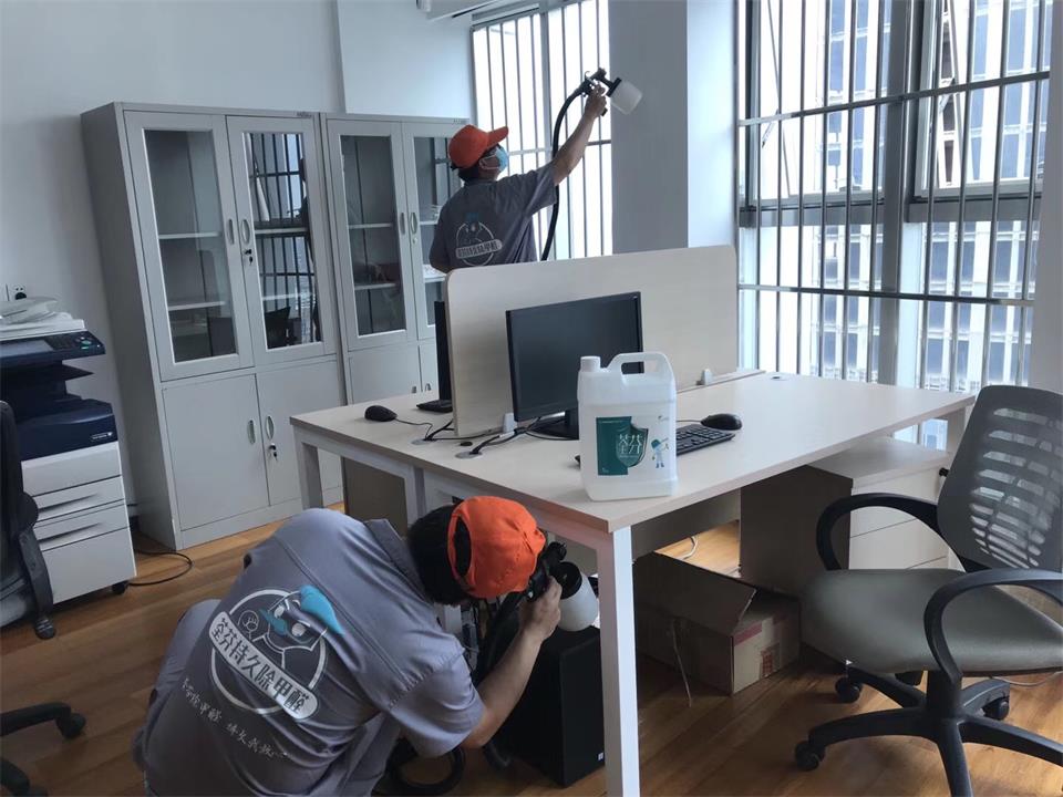 辦公區桌椅全方位噴涂施工治理 辦公區桌椅全方位噴涂施工治理