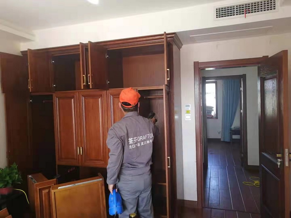 臥室柜子全方位噴涂施工治理 臥室柜子全方位噴涂施工治理