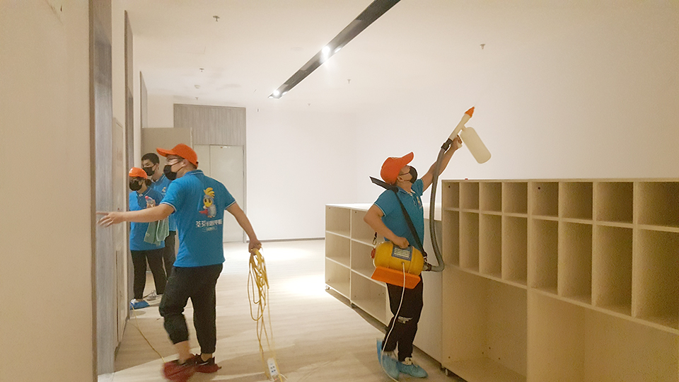 學校過道墻面頂面全方位噴涂治理 學校過道墻面頂面全方位噴涂治理