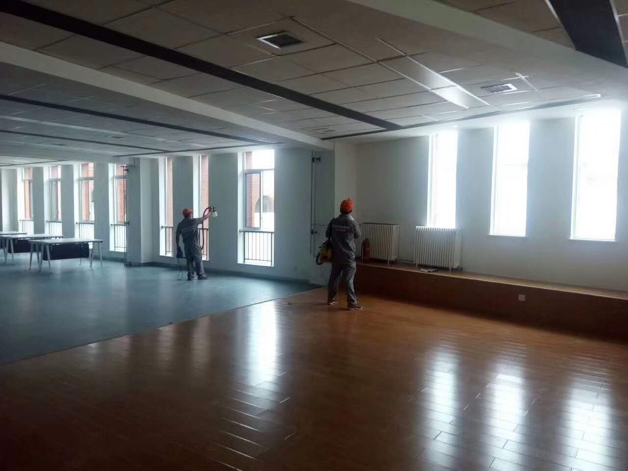 學校大廳墻面噴槍全方位施工治理甲醛 學校大廳墻面噴槍全方位施工治理甲醛