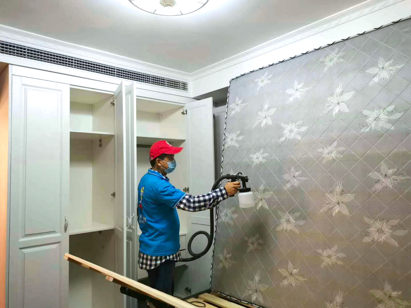 臥室床墊噴槍施工治理甲醛 臥室床墊噴槍施工治理甲醛