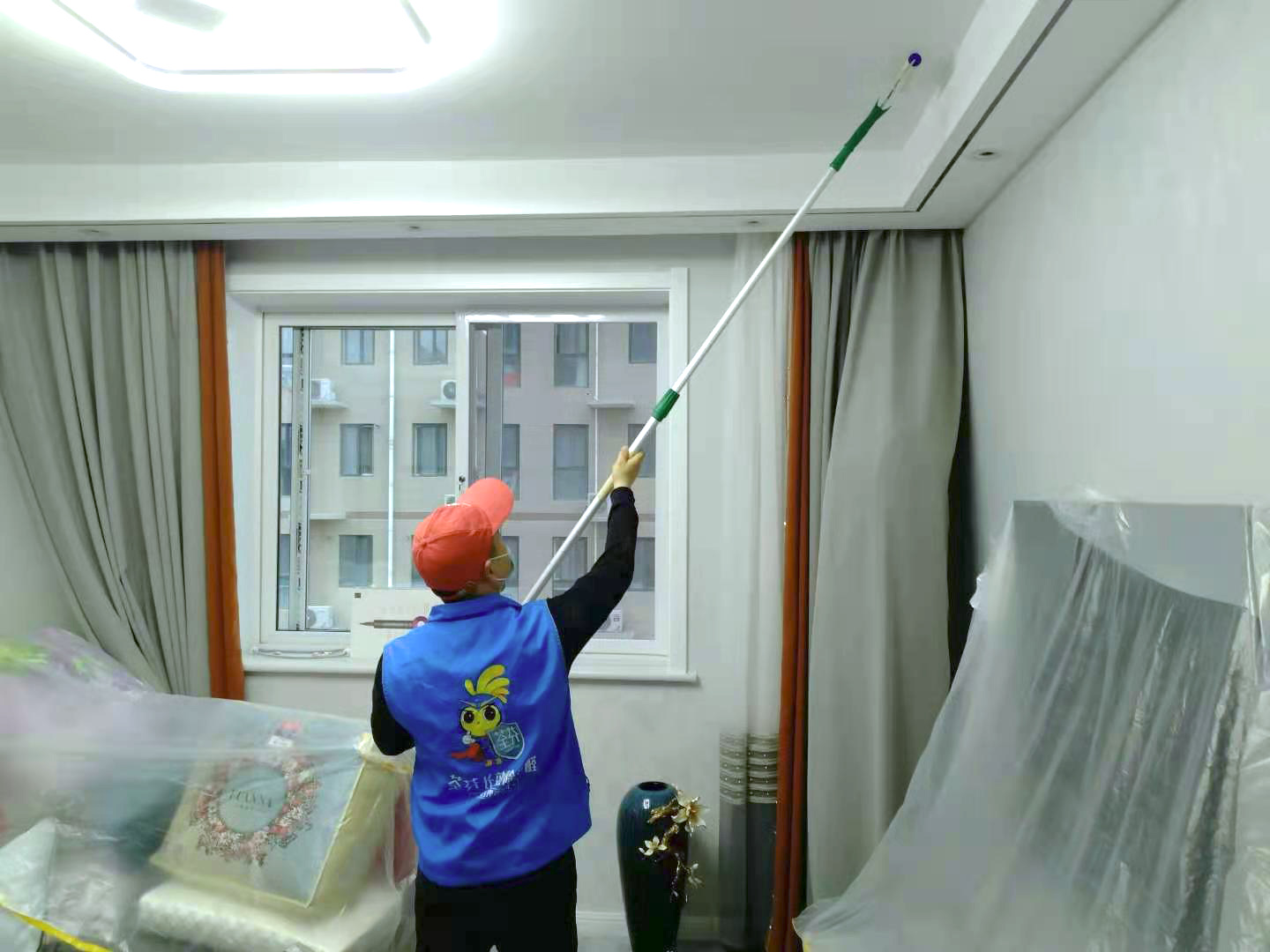 客餐廳頂面滾筒全方位施工治理 客餐廳頂面滾筒全方位施工治理