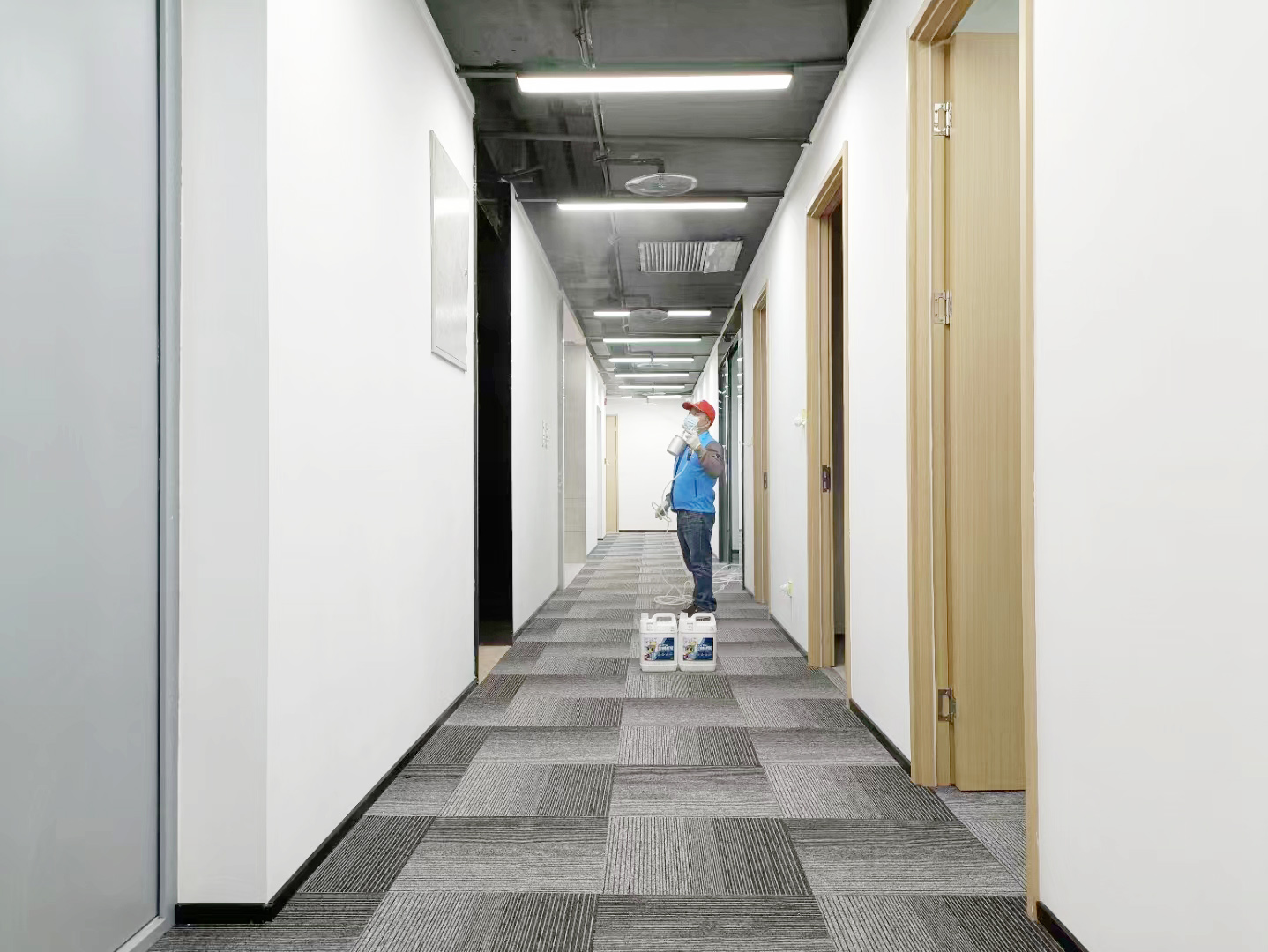 財險公司過道墻面噴槍施工治理甲醛 財險公司過道墻面噴槍施工治理甲醛