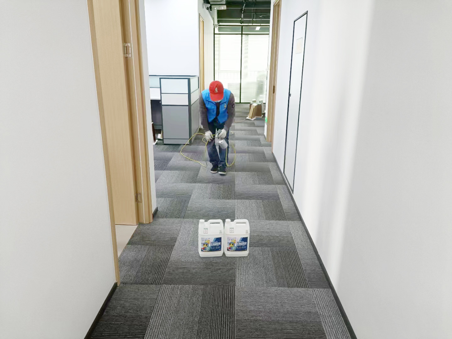 財險公司過道墻面噴槍施工治理甲醛 財險公司過道墻面噴槍施工治理甲醛