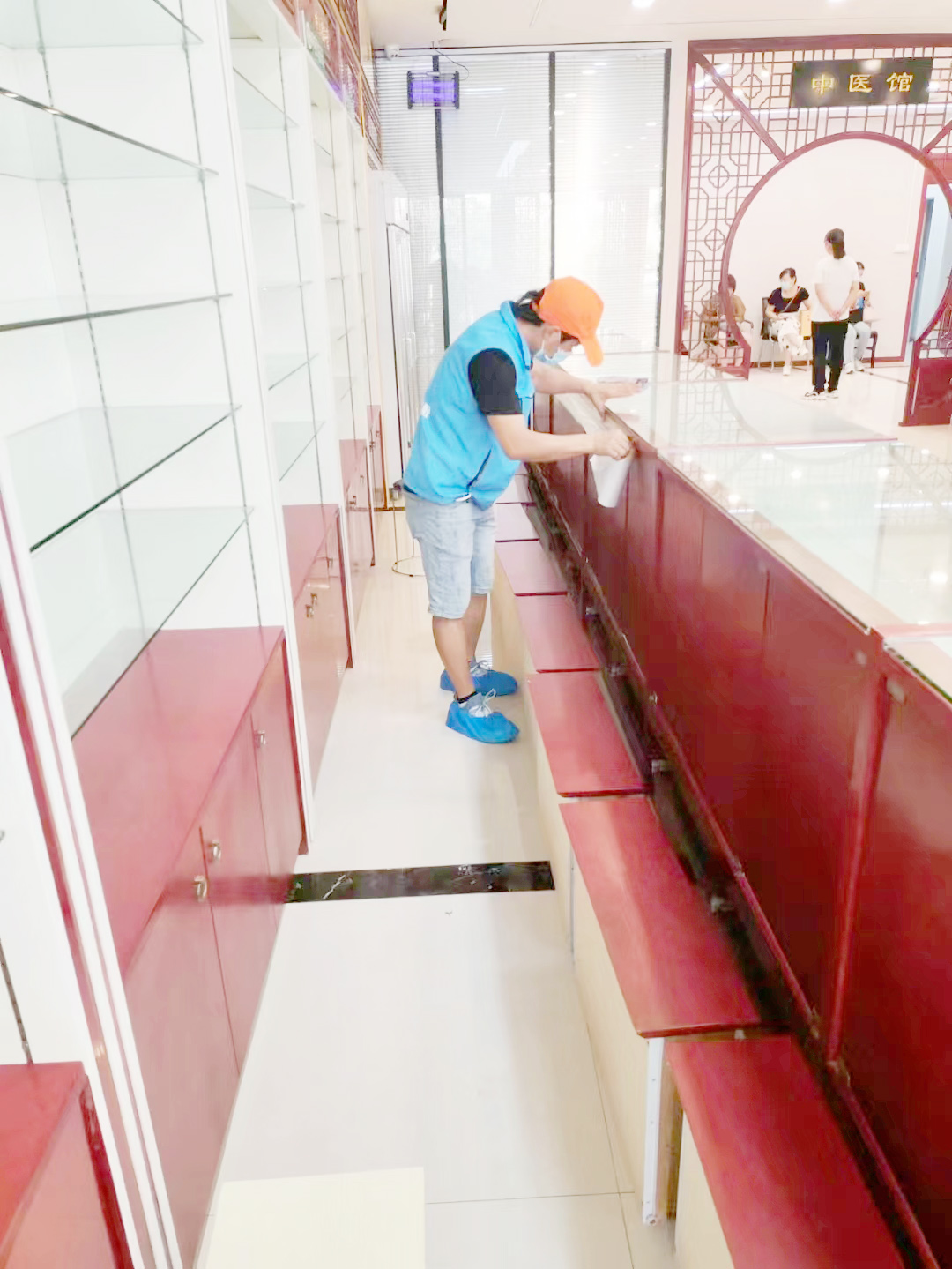 藥店柜臺薄膜覆蓋養護