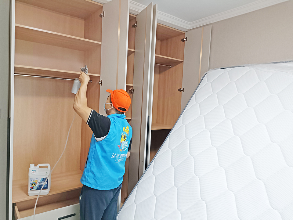 臥室衣柜噴槍全方位噴涂治理 臥室衣柜噴槍全方位噴涂治理